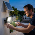 Proyector LED Solar con Panel y Mando a Distancia